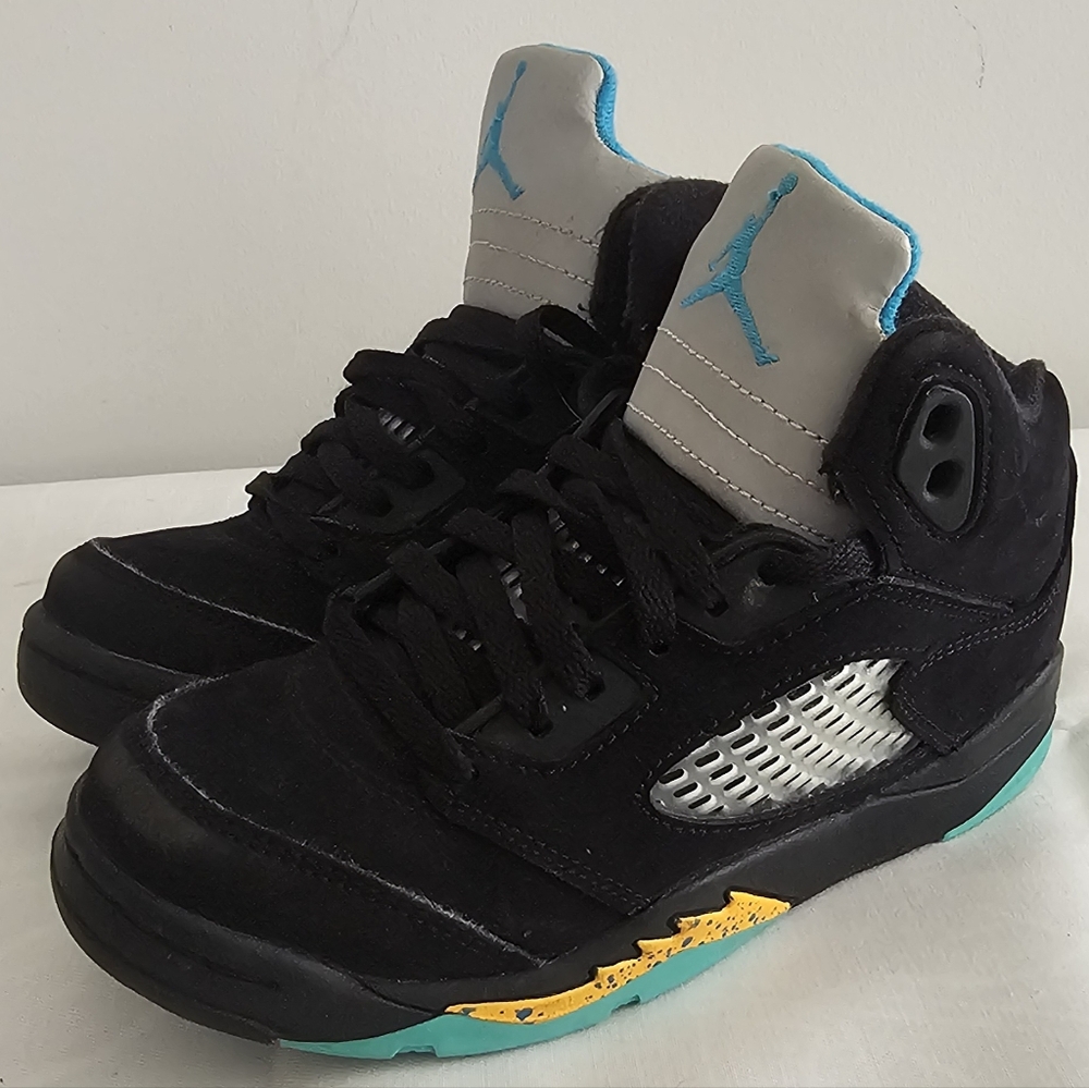 Nike Kids Black Teal Yellow Jumpman Sneakers